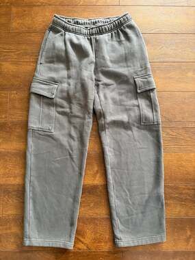 TNA Cozy Fleece Mega Fit Cargo Sweatpants Grey Relaxed Wide Leg Womens